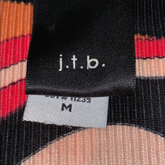 j.t.b. Sleeveless Shirt. Size medium. - Picture 5 of 6